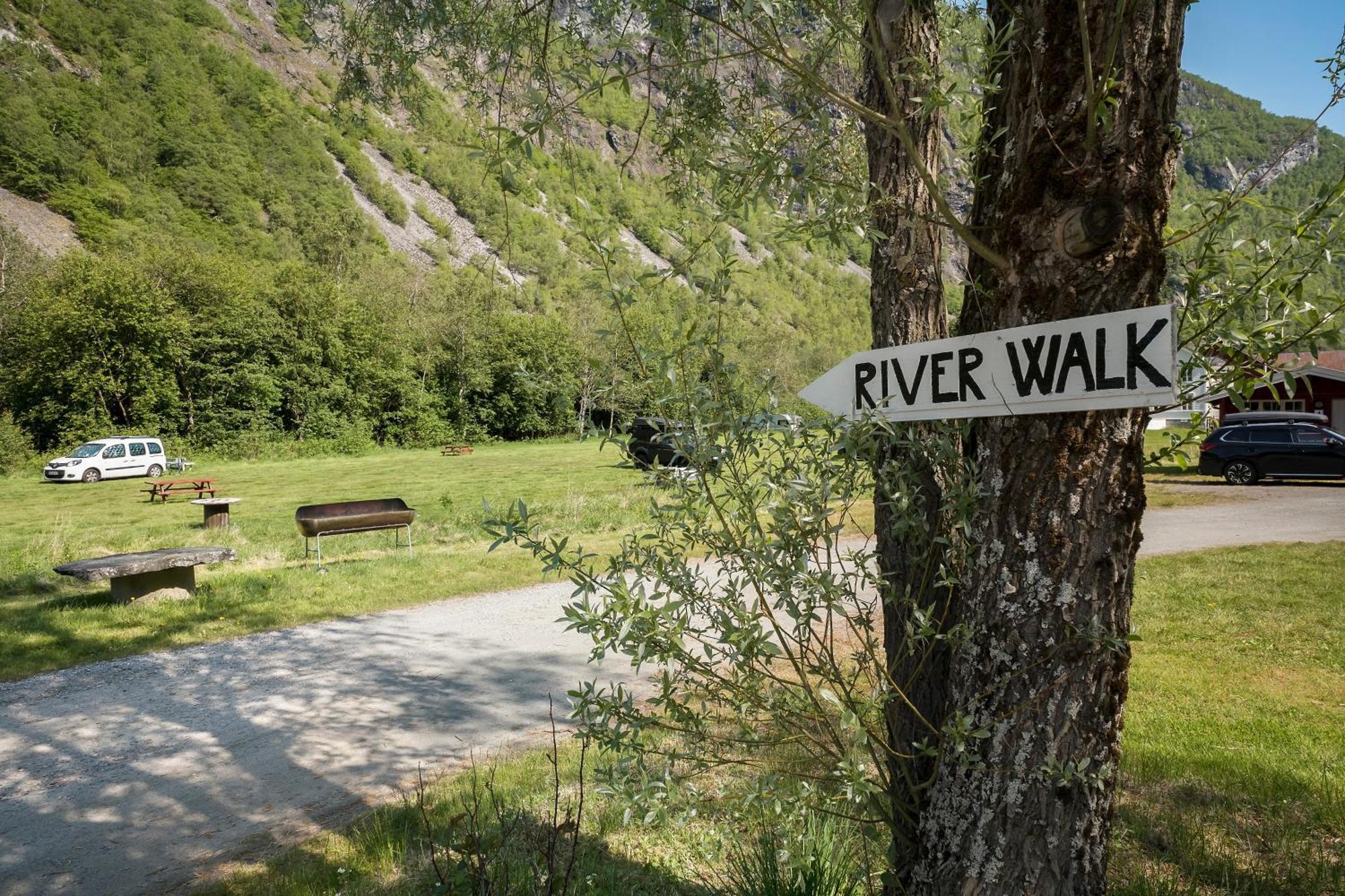 Utladalen Camping Årdal Eksteriør billede